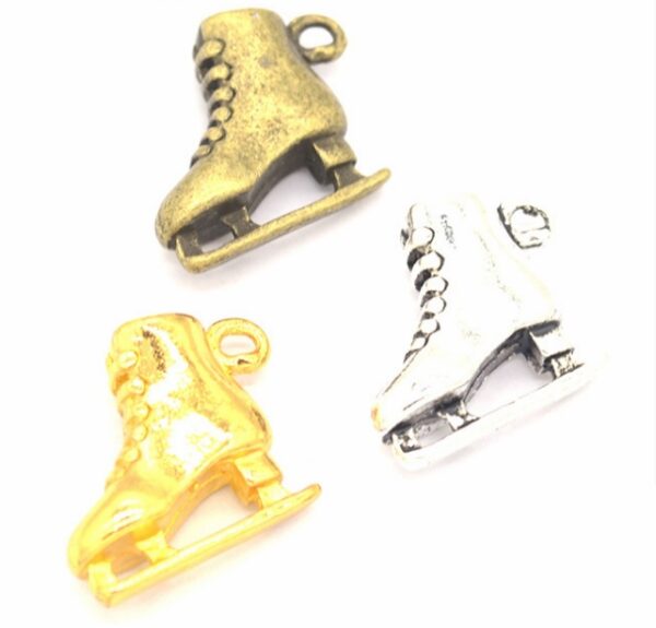 Skate Pendant Necklace - Image 2